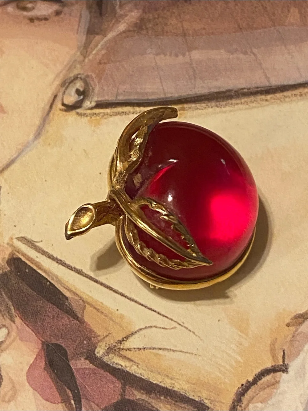 Coquette Grandmacore 70s Sarah Coventry Red Lucite Jelly Belly Apple Brooch Pin